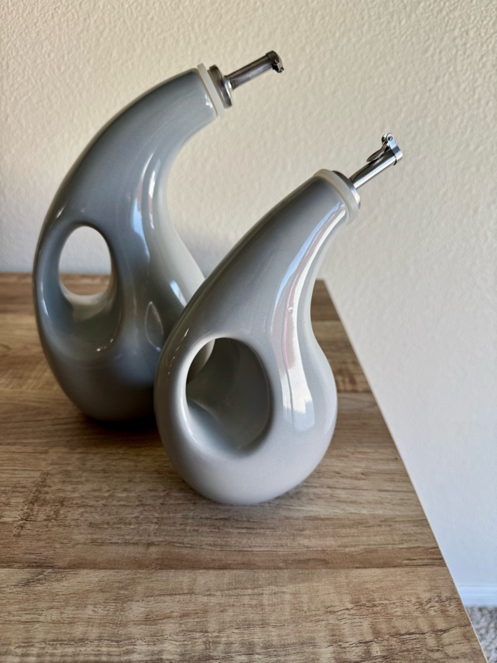 Modern Ceramic Teardrop Oil & Vinegar Dispensers - Gray color